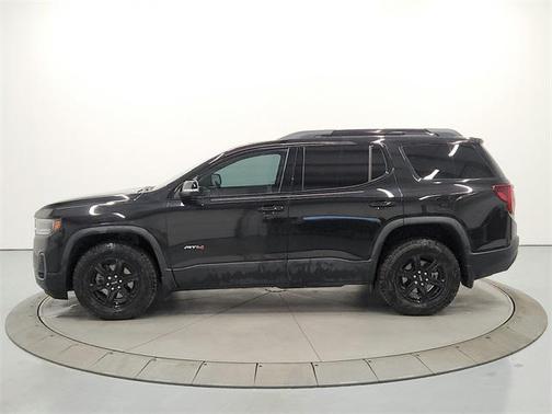 2023 GMC Acadia AWD AT4