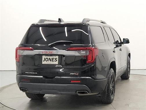 2023 GMC Acadia AWD AT4