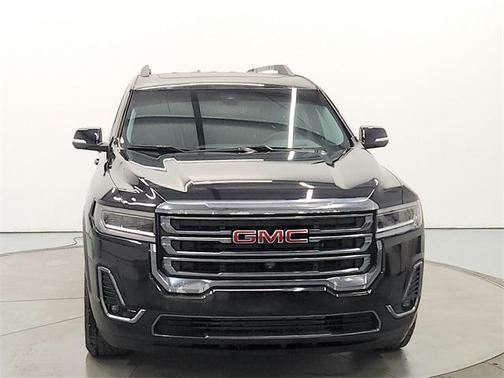 2023 GMC Acadia AWD AT4