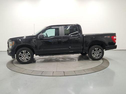 AGATE BLACK METALLIC 2023 Ford F-150 XL