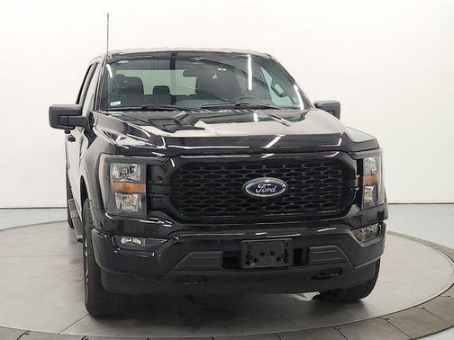 AGATE BLACK METALLIC 2023 Ford F-150 XL