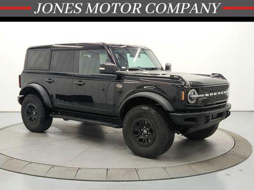 SHADOW BLACK 2024 Ford Bronco Wildtrak