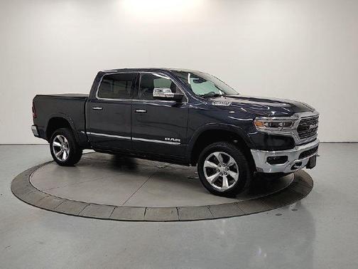 Maximum Steel Metallic Clearcoat 2019 RAM 1500 Limited