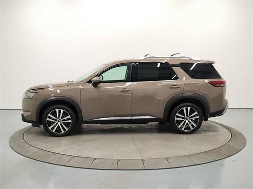 2024 Nissan Pathfinder Platinum 4WD