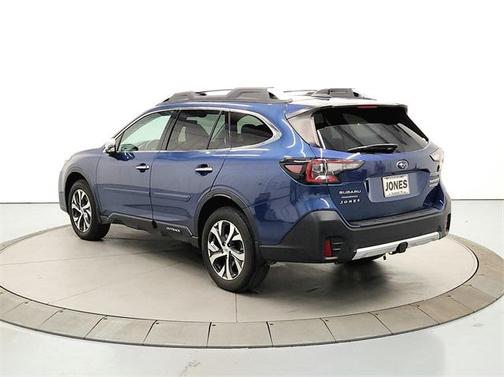2022 Subaru Outback Touring XT