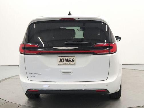 Bright White Clearcoat 2024 Chrysler Pacifica Touring L
