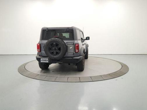 CARBONIZED GRAY METALLIC 2024 Ford Bronco Black Diamond