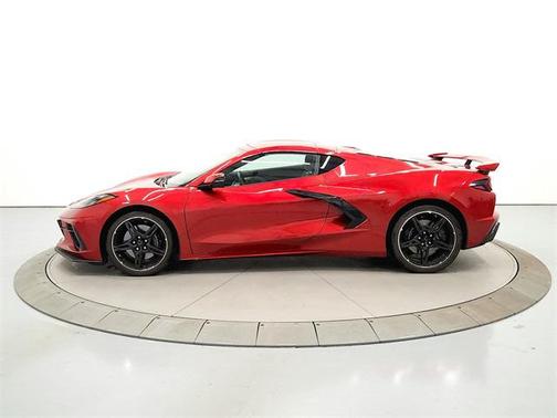 2025 Chevrolet Corvette Stingray w/2LT
