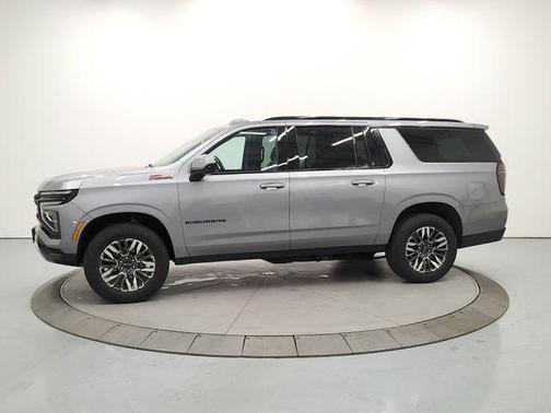 Sterling Gray Metallic 2025 Chevrolet Suburban 4WD Z71