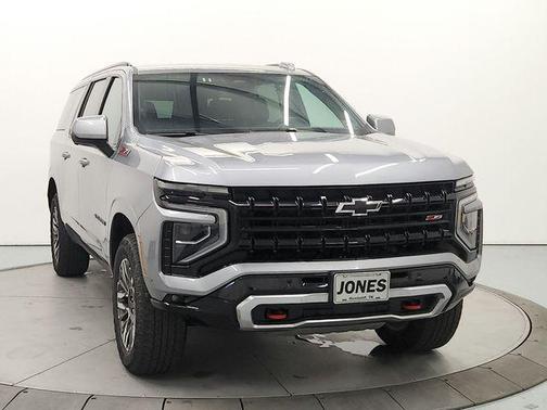 Sterling Gray Metallic 2025 Chevrolet Suburban 4WD Z71