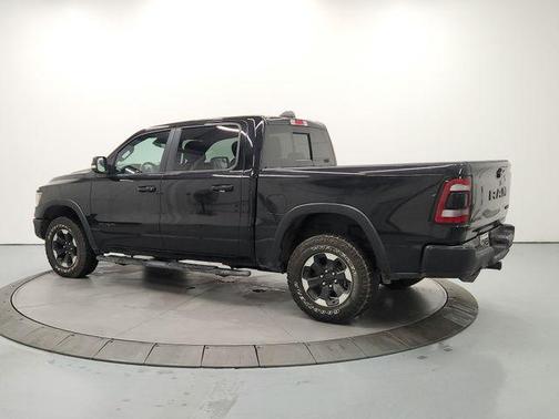 Diamond Black Crystal Pearlcoat 2022 RAM 1500 Rebel