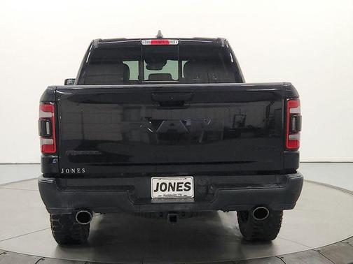 Diamond Black Crystal Pearlcoat 2022 RAM 1500 Rebel