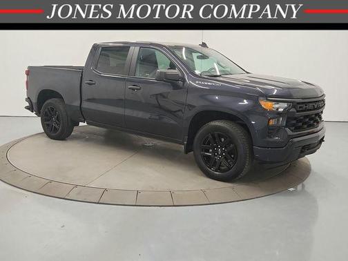 Dark Ash Metallic 2023 Chevrolet Silverado 1500 Custom