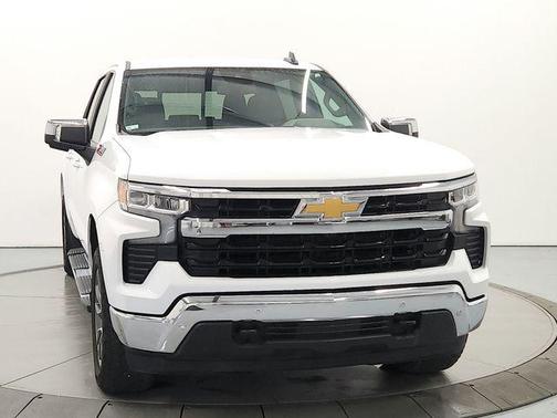 Summit White 2025 Chevrolet Silverado 1500 LT