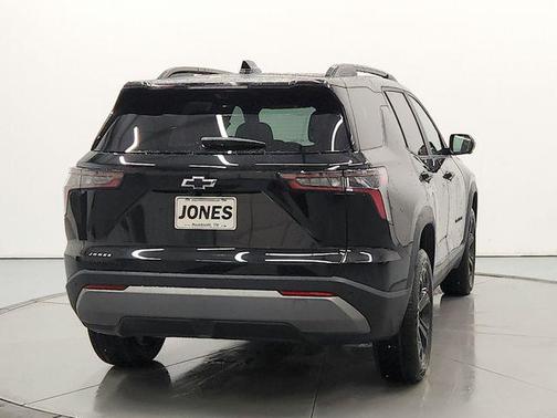Mosaic Black Metallic 2026 Chevrolet Equinox 1LT