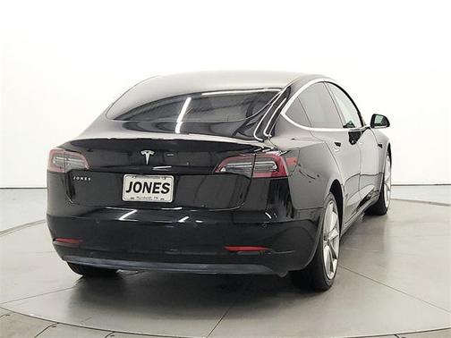 2020 Tesla Model 3 Standard Range