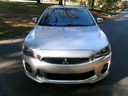 2016 Mitsubishi Lancer ES