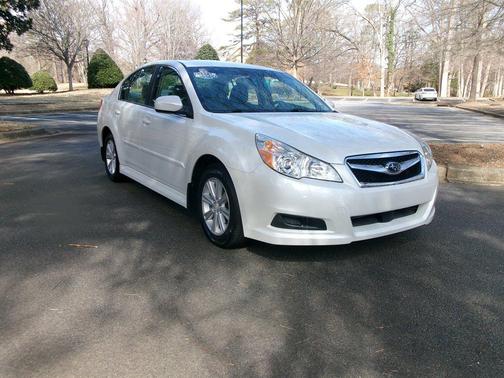 2011 Subaru Legacy Premium