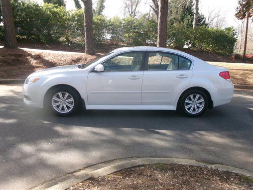 2011 Subaru Legacy Premium