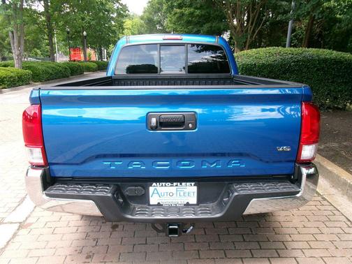 Blazing Blue Pearl 2016 Toyota Tacoma SR5