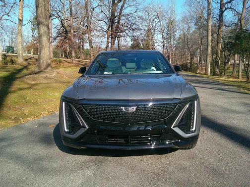 2024 Cadillac LYRIQ Sport
