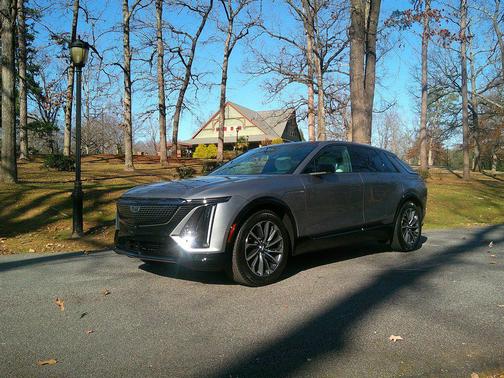 2024 Cadillac LYRIQ Sport