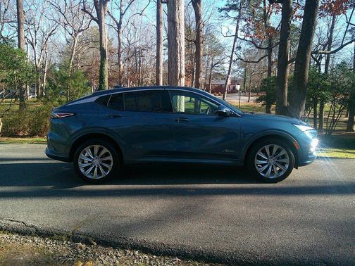 2025 Buick Envista Avenir FWD