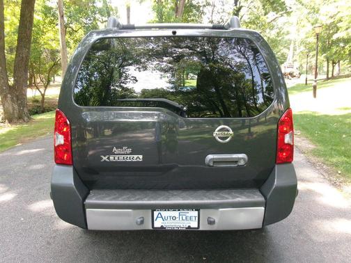 Gray 2015 Nissan Xterra S