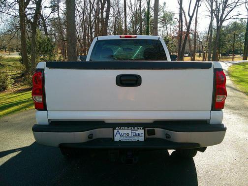 2006 Chevrolet Silverado 2500 Work Truck