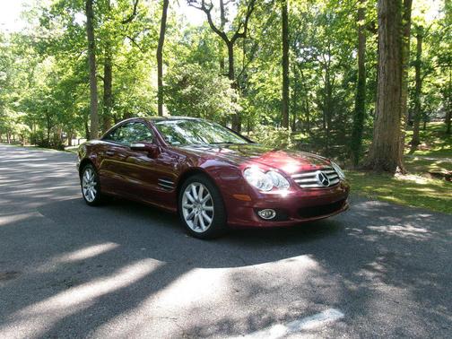 Burgundy 2007 Mercedes-Benz SL-Class SL550