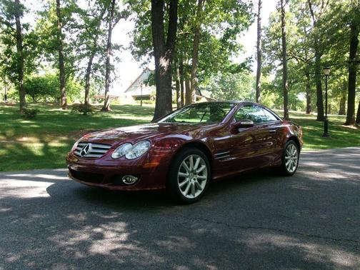 Burgundy 2007 Mercedes-Benz SL-Class SL550