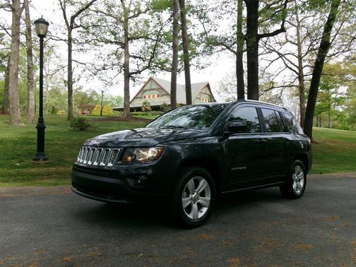 Maximum Steel Metallic Clearcoat 2014 Jeep Compass Latitude