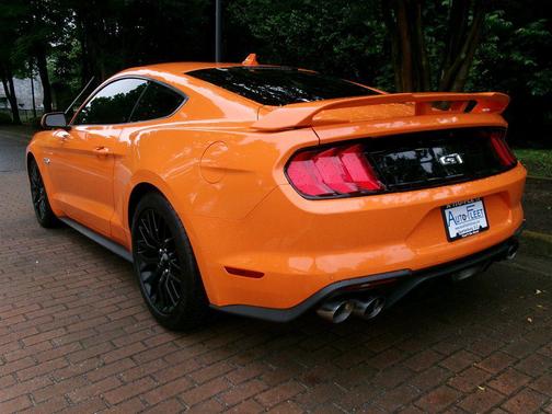 Twister Orange Tri-Coat 2021 Ford Mustang GT