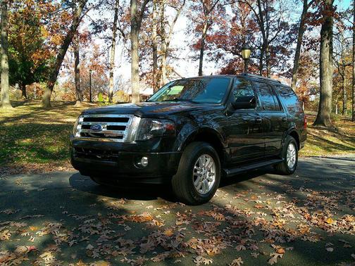 Tuxedo Black Metallic 2014 Ford Expedition Limited SUV