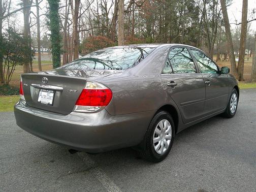 2006 Toyota Camry Base