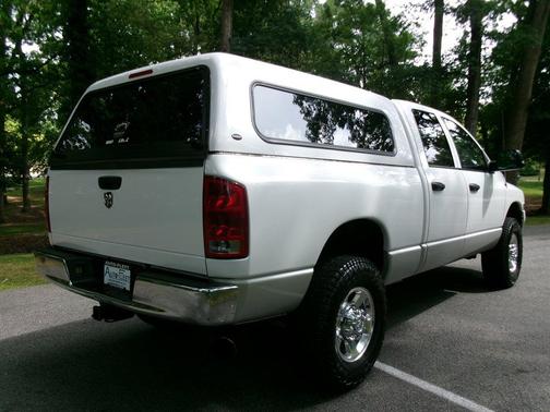 White 2004 Dodge Ram 2500 SLT Quad Cab