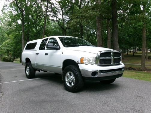 White 2004 Dodge Ram 2500 SLT Quad Cab