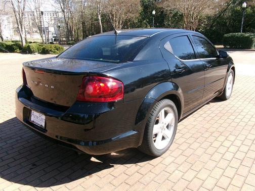 2013 Dodge Avenger SE