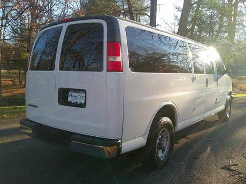 2017 Chevrolet Express 3500 LT