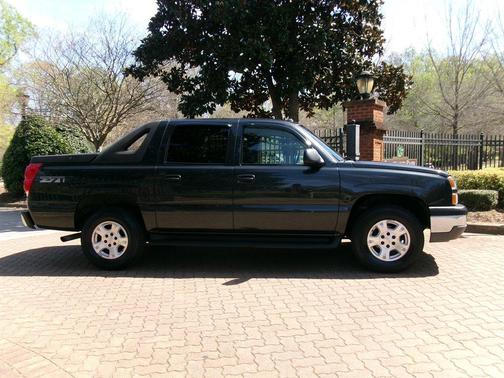Grey 2003 Chevrolet Avalanche 1500