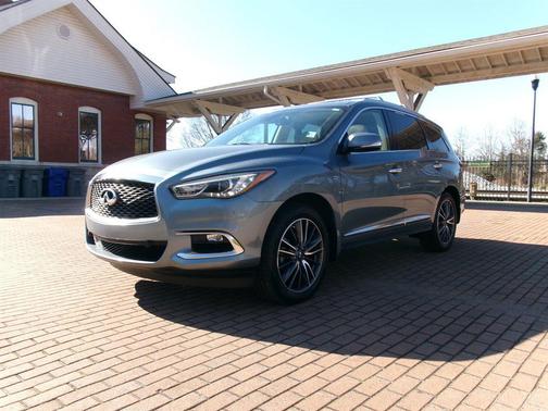 2017 INFINITI QX60 Base