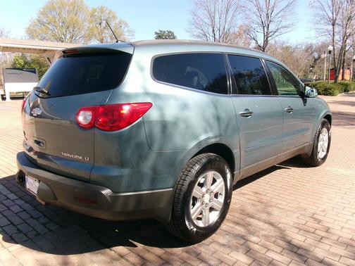 2009 Chevrolet Traverse LT