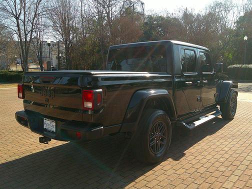 2024 Jeep Gladiator Sport S