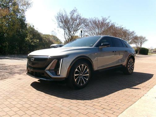 2024 Cadillac LYRIQ Sport