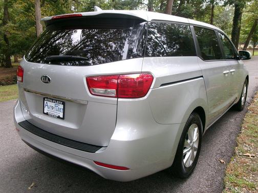 2018 Kia Sedona L