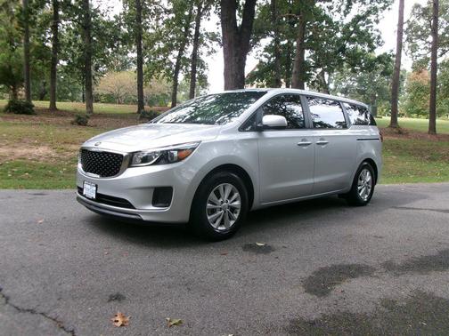 2018 Kia Sedona L