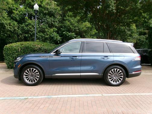 Blue Diamond Metallic 2020 Lincoln Aviator Reserve AWD