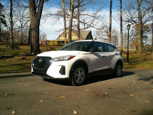 Fresh Powder 2022 Nissan Kicks S SUV