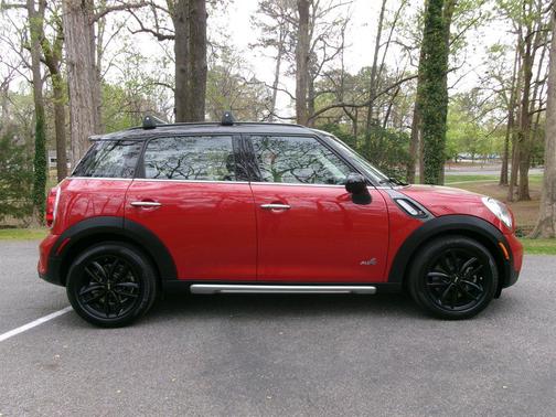 Red 2016 MINI Countryman Cooper S ALL4