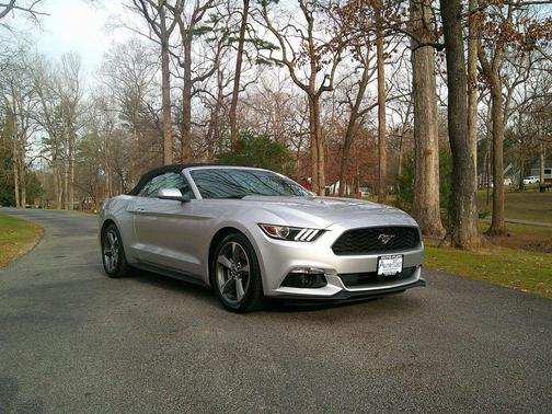 2015 Ford Mustang V6